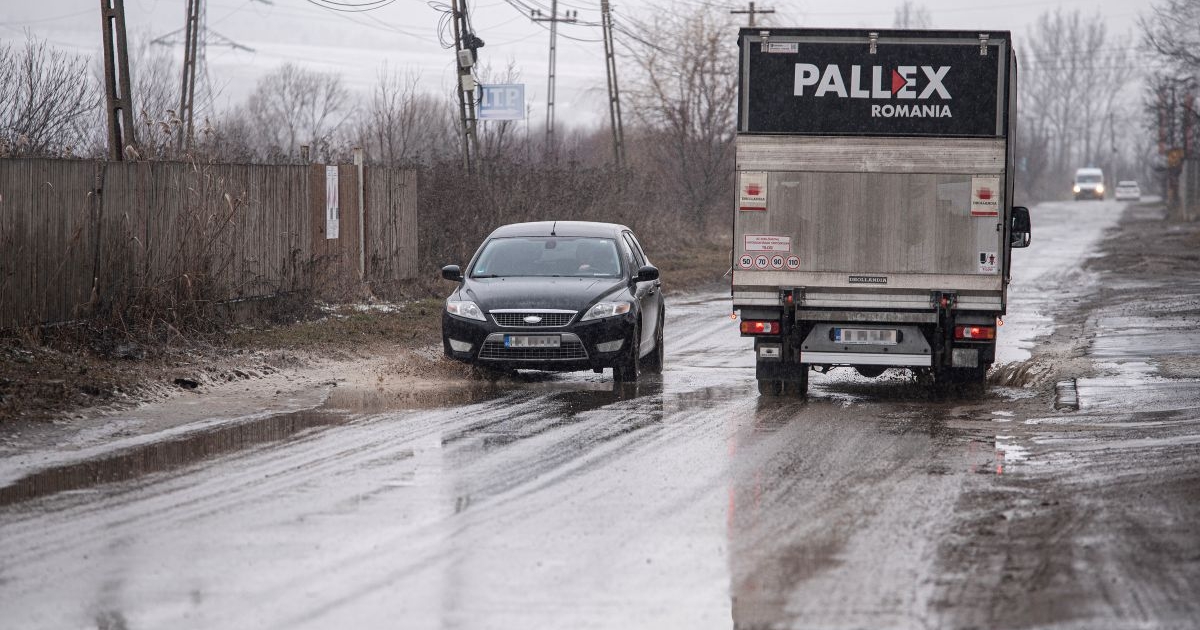 Hétfőig kell feltöltsék a Hajnal, Akác és Gyár utca felújításának pályázatát
